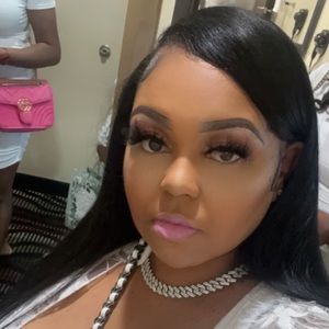 Meet your Posher, Domonique